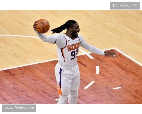 半场闪击头球破门克劳德迎首球 半场闪击头球破门克劳德迎首球